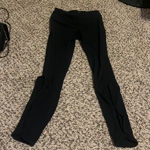 Gaiam yoga leggings. size XS. black.
